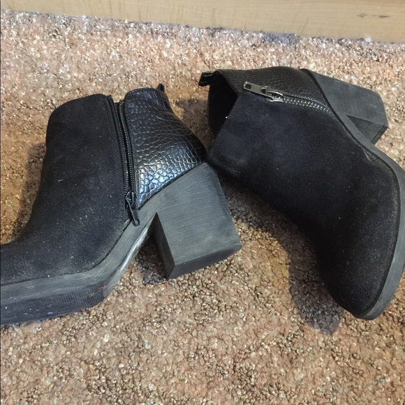 Ankle boot - Picture 4 of 4